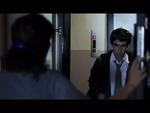 Con gái trong nhà bế ...