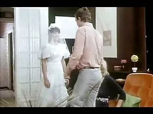 Các chó cái phim set ...