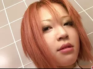 Các cô gái tóc vàng  ...