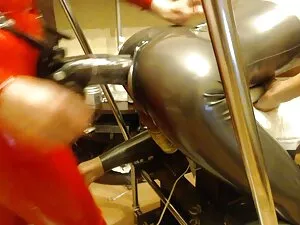 Các người phụ nữ đầu ...