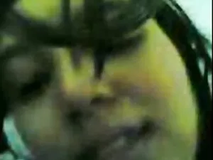 Cô gái tinh ranh tro ...