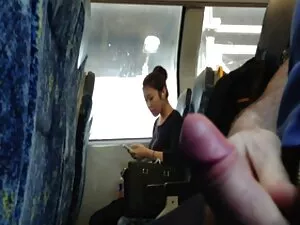 Không có đồ lót phin ...